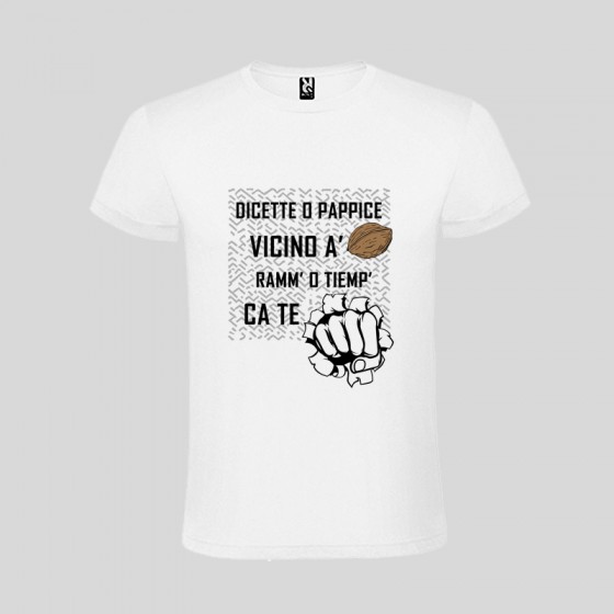 T-shirt Uomo "Dicette 'o pappecio vicino 'a noce "